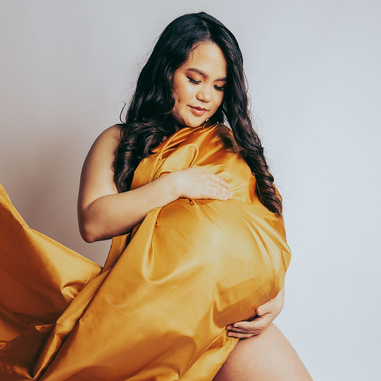 Maternity photography session by GEarlePhotography