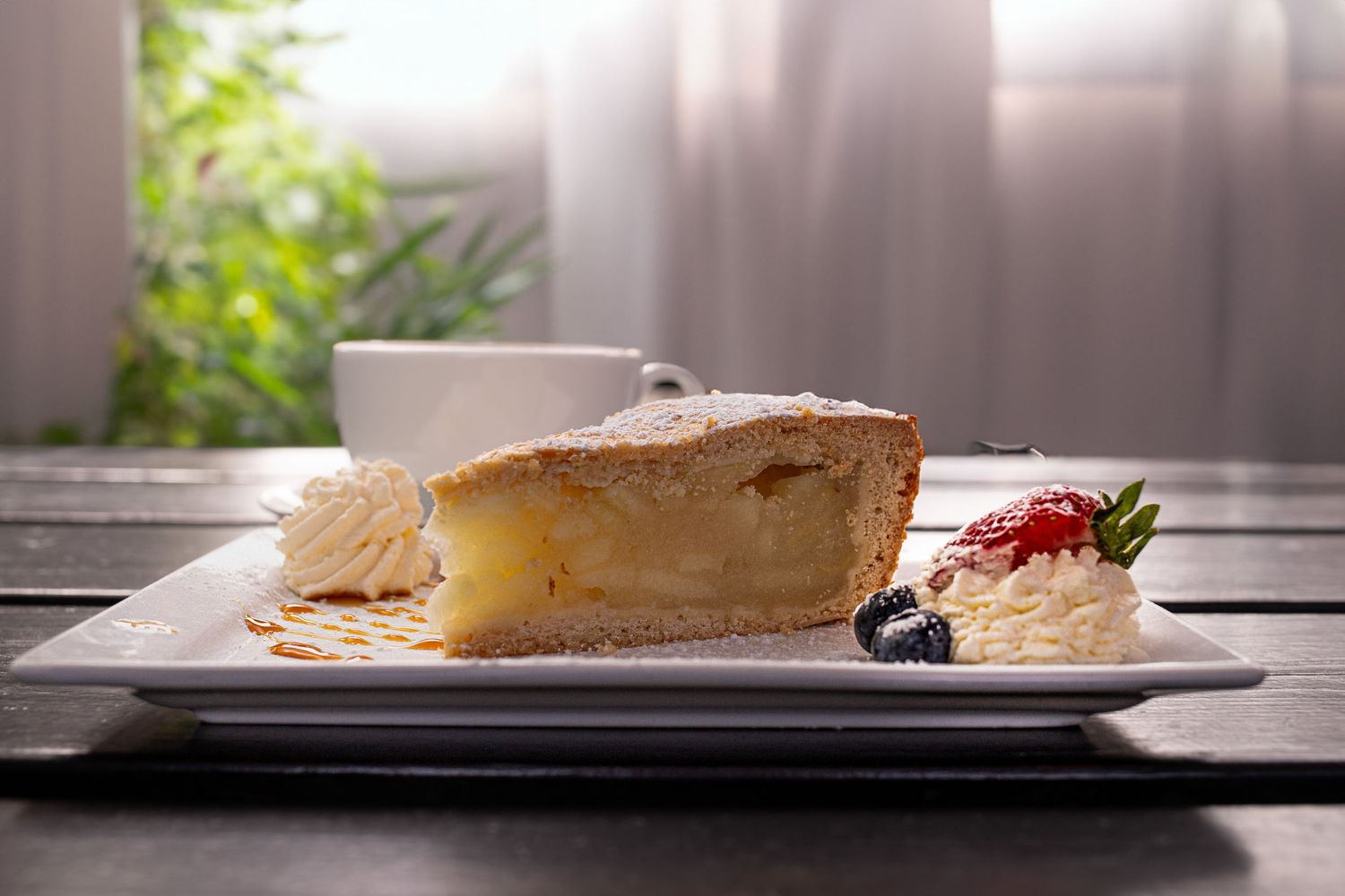Apple pie 
Apple Tart 
Cream  
Coffee