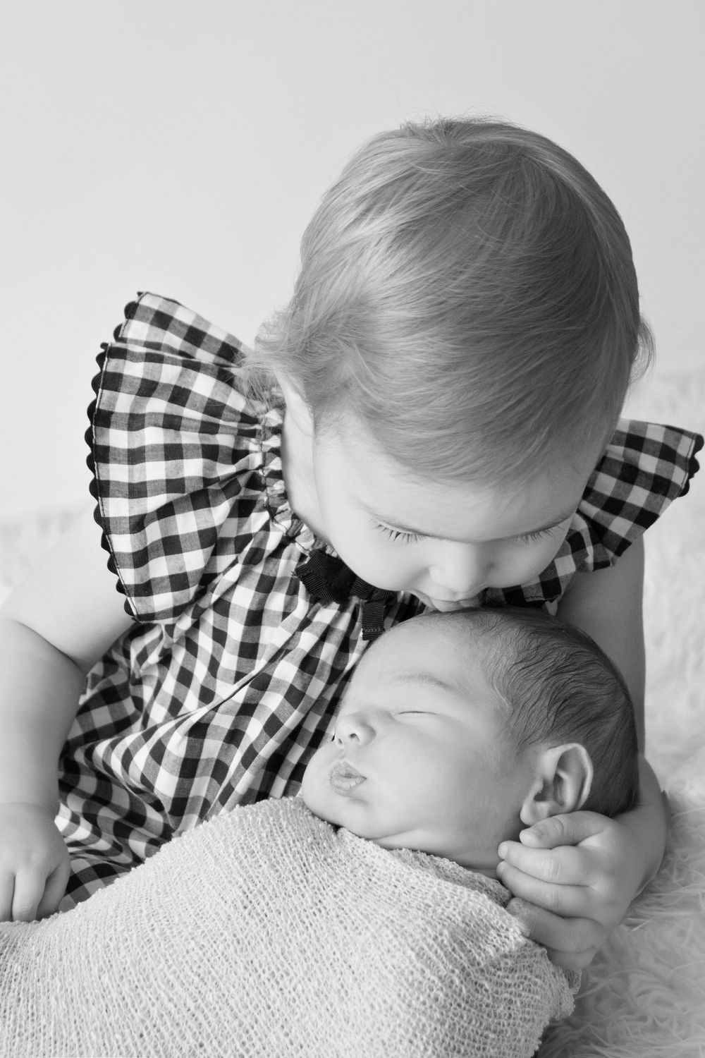 Luxury baby photography Gold Coast by a specialist with 1,000+ babies experience.