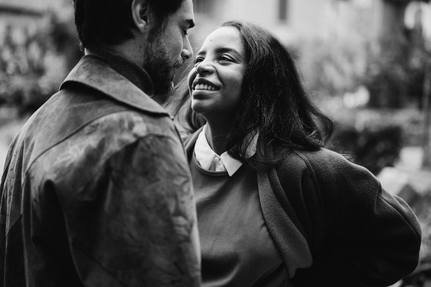 Wedding photographer Italy. Luxury destination wedding photography in Tuscany, Amalfi Coast, Lake Como. Emotional wedding photos for interna