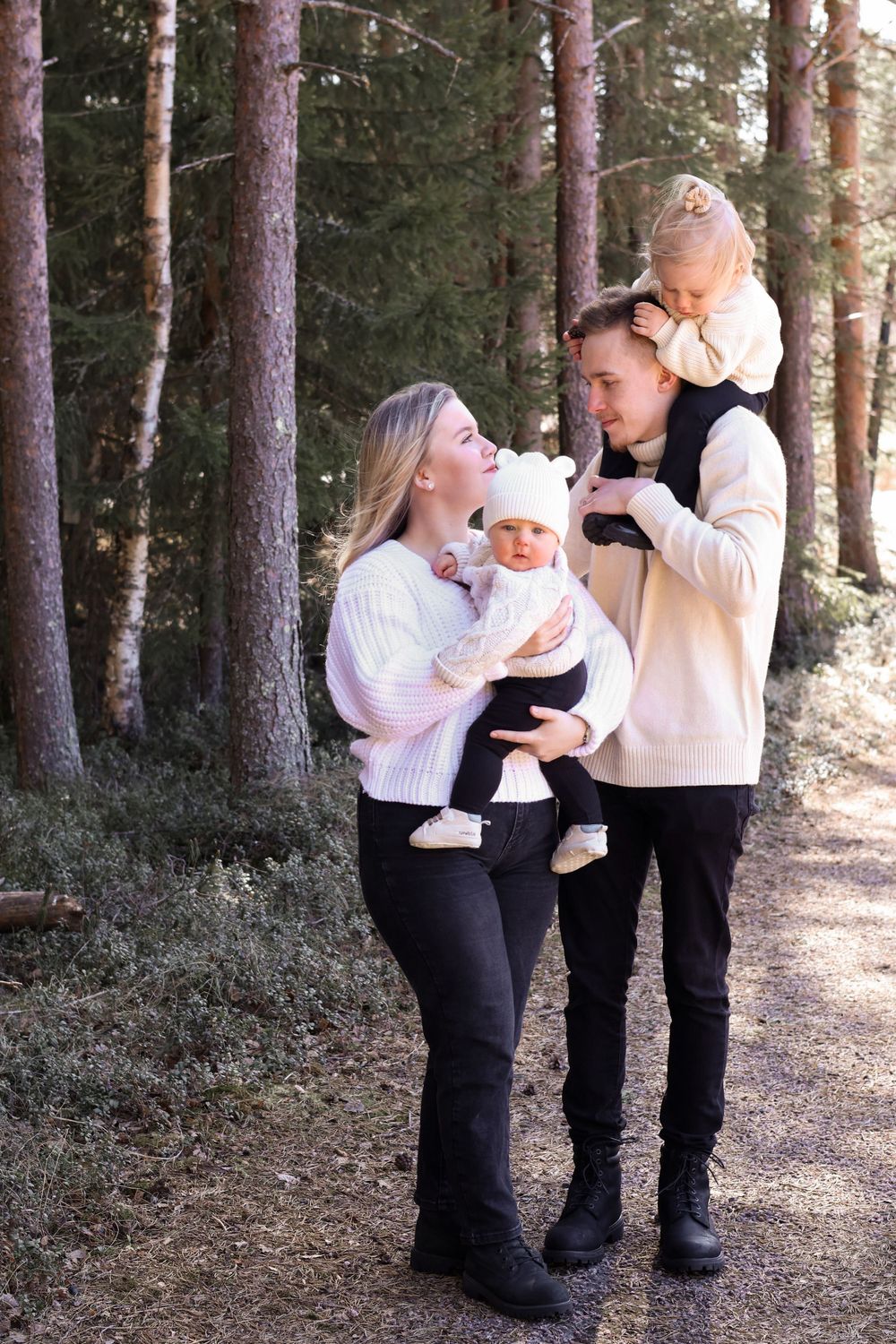 valokuvaus oulu valokuvaaja lapsikuvaus lapsikuvaaja perhekuvaus perhekuvaaja