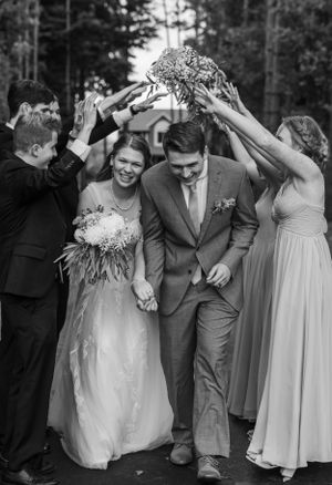 Movement photos of the bridal party