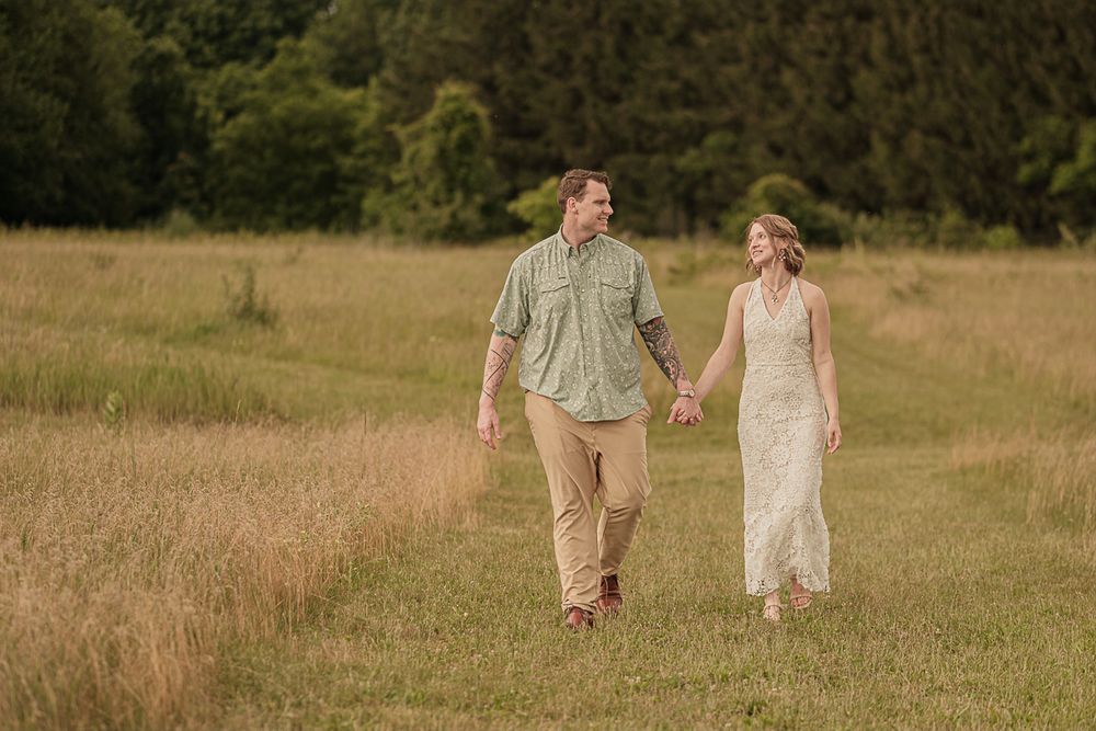 fort-wayne-indiana-wedding-engagement-photographer-photography-outdoor-session-portraits-park-auburn-warsaw-bluffton-decatur-marion-kokomo-m