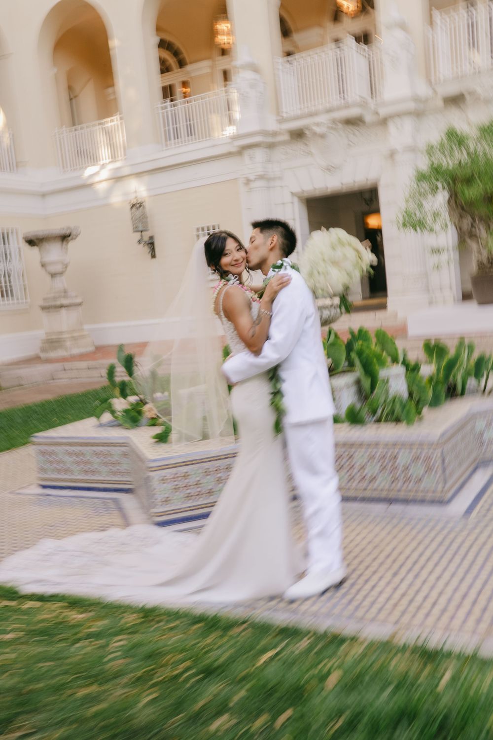 A romantic wedding couple Wedding in Hawaii at the Capitol Modern