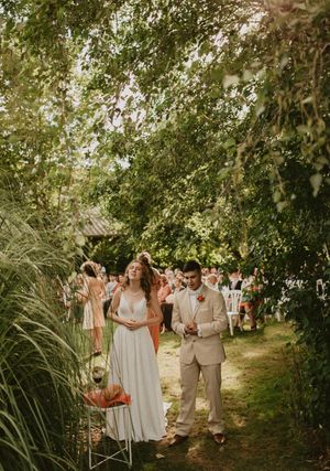 an oregon coast wedding photographer specializing in elopements and intimate weddings for adventurous, emotive couples