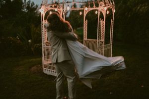 an oregon coast wedding photographer specializing in elopements and intimate weddings for adventurous, emotive couples
