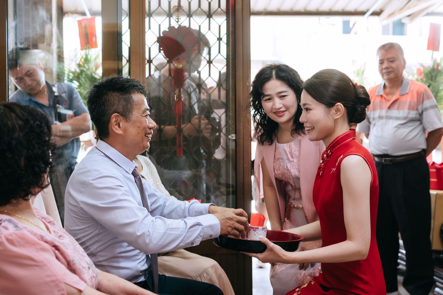 渴望誌分享婚禮攝影、婚禮流程、迎娶拜別、類婚紗、戶外證婚與飯店婚宴等實用內容，提供新人婚禮準備與攝影選擇靈感。渴望影像專注自然明亮、溫暖細膩的婚禮紀實，服務高雄、台南、台中、台北、桃園及全台婚禮攝影。