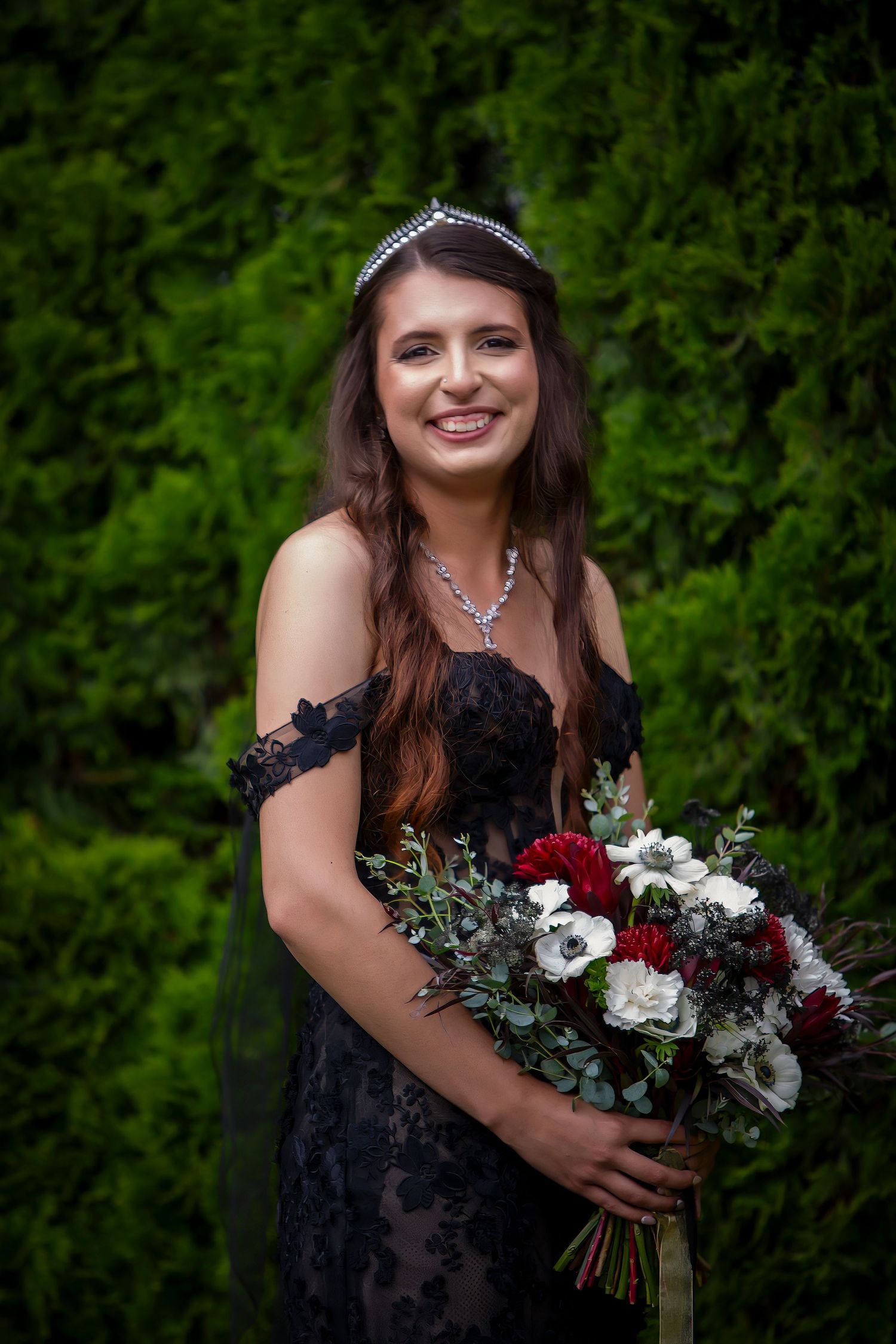 Bridal after look wear gown and veil. The Vanity Beauty, Boise wedding hair stylist. Boise wedding makeup artist. Natural light