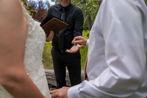 Idaho officiant Elopement officiant
