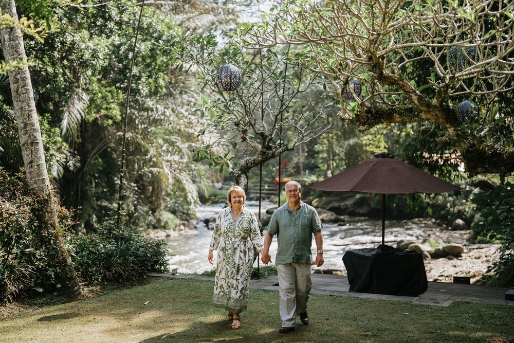 Romantic couple photoshoot at The Samaya Ubud