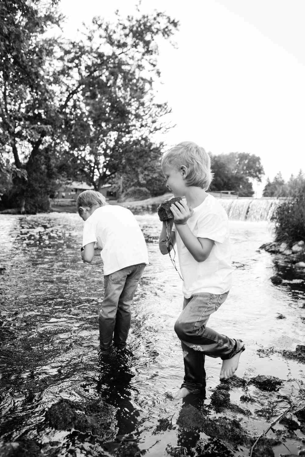 Kendall Kuss Photography Waukesha County family photographer. Family lifestyle photos in Sullivan Wi