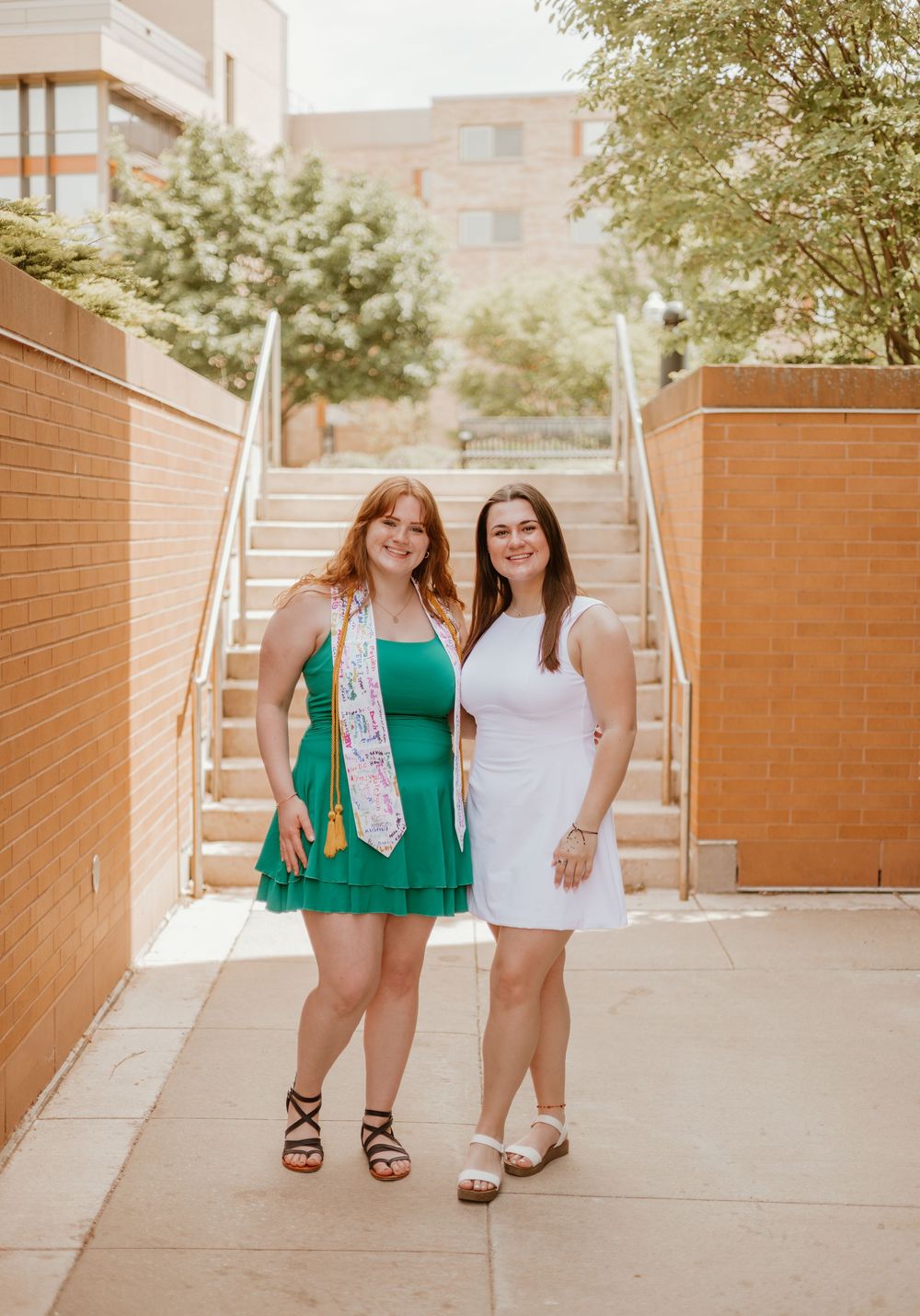college friends graduating