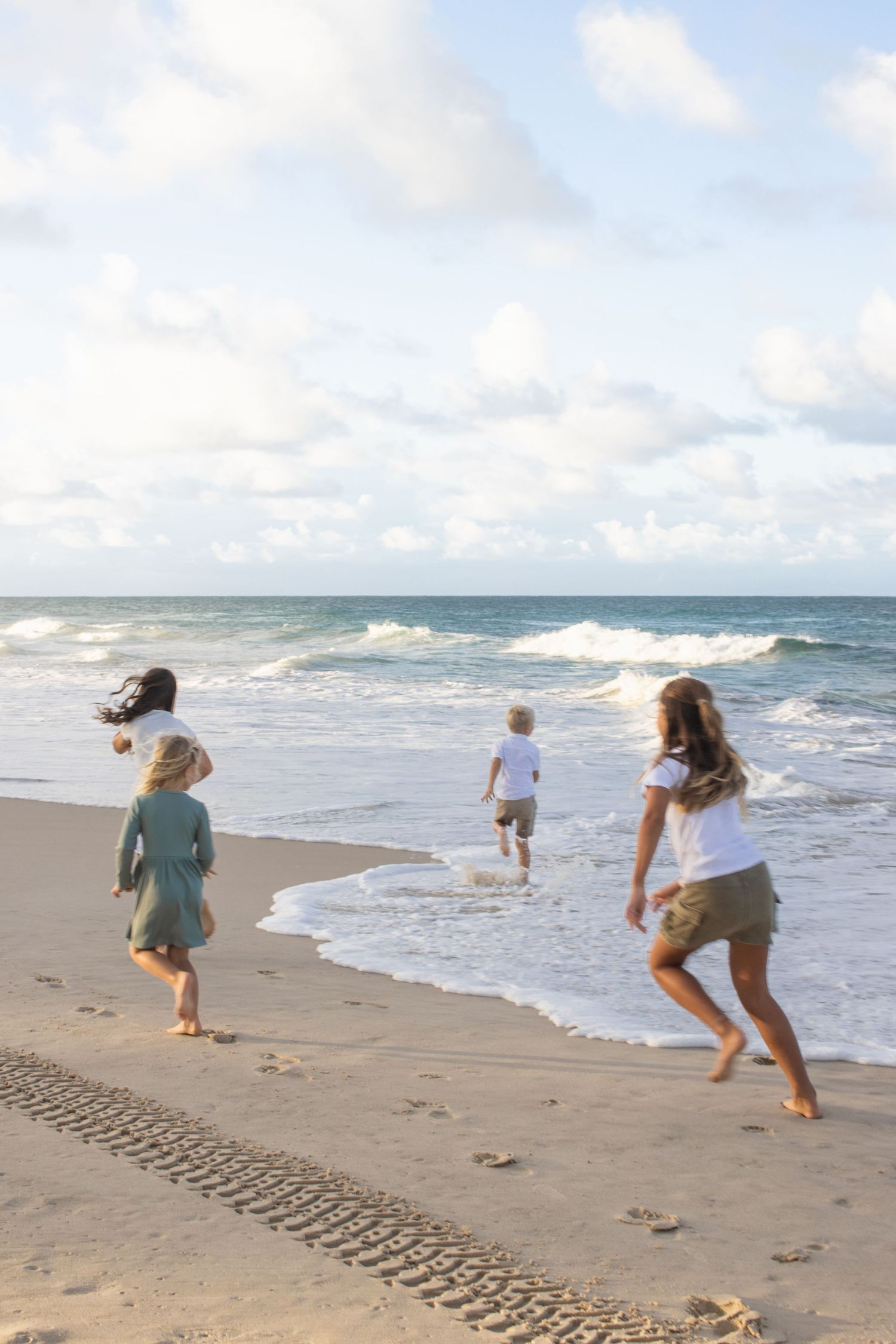 Family shoot, Gold Coast Photographer, Kids, Beach shoot, Photographer Australia