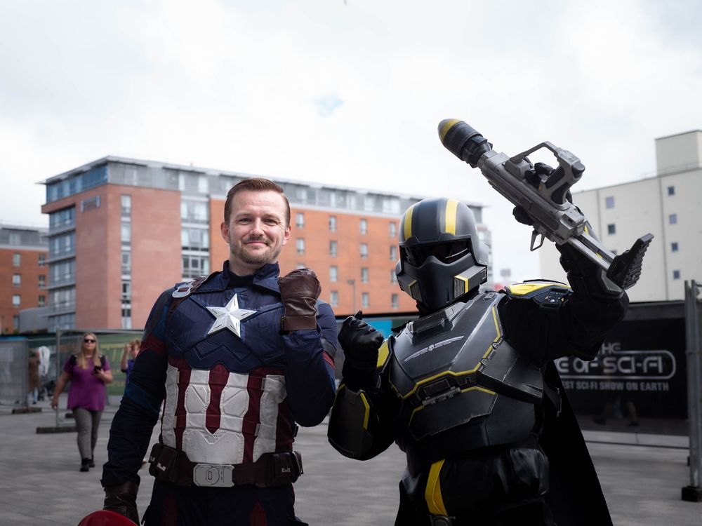 Comic con Liverpool Cosplay photographer Nottingham Derby Helldiver Captain Marvel