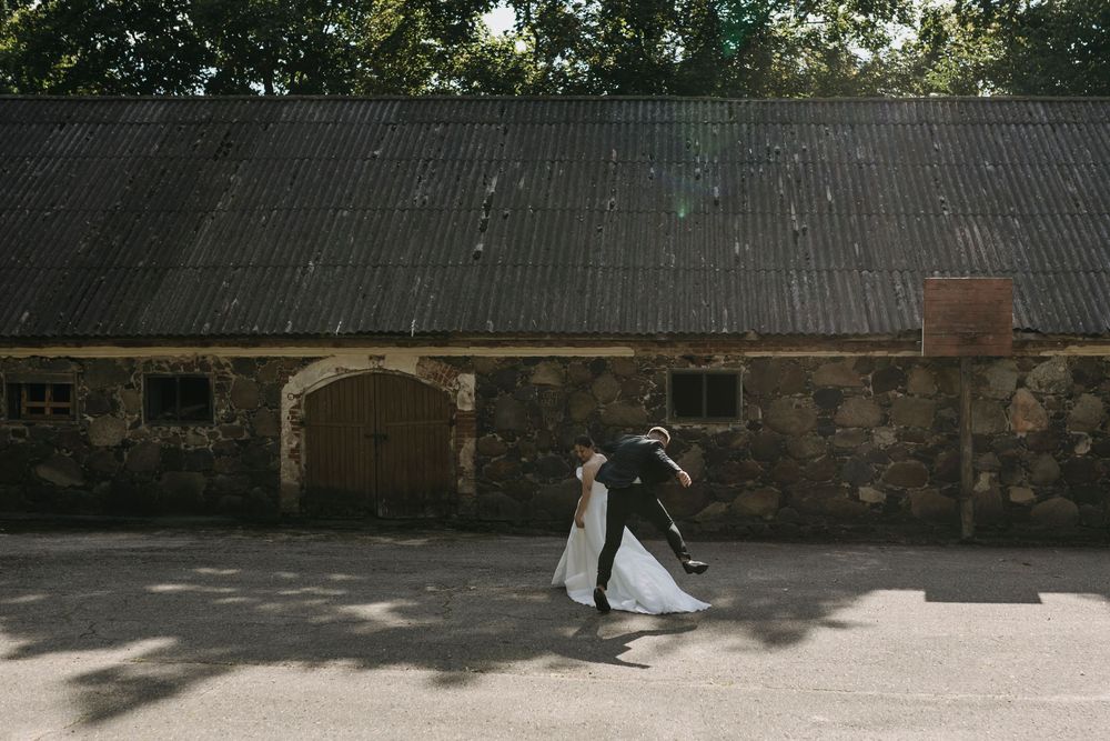 Vestuvės. Vestuvių fotografavimas. Fotosesija prie juros. vestuves vilniuje. vestuves klaipedoje.pagautos akimirkos. reportažine fotografija