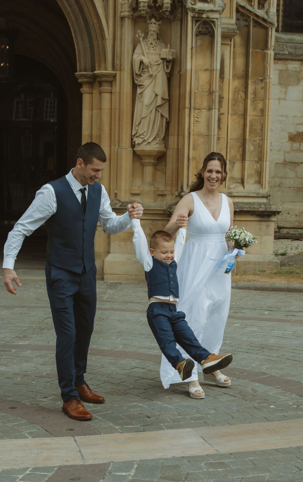 Small elopement and intimate wedding in Gloucestershire