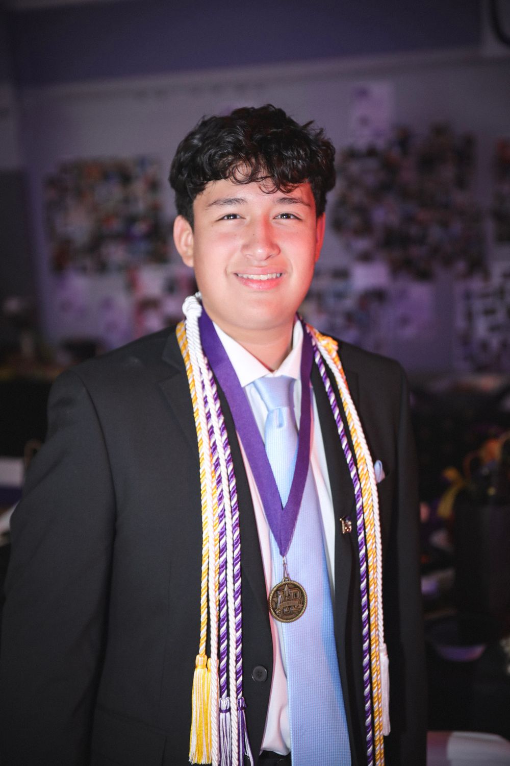 boy senior session, young man, photography, graduation, senior, affordable, outside, natural, nature, classic, graduation party, Sesión de f
