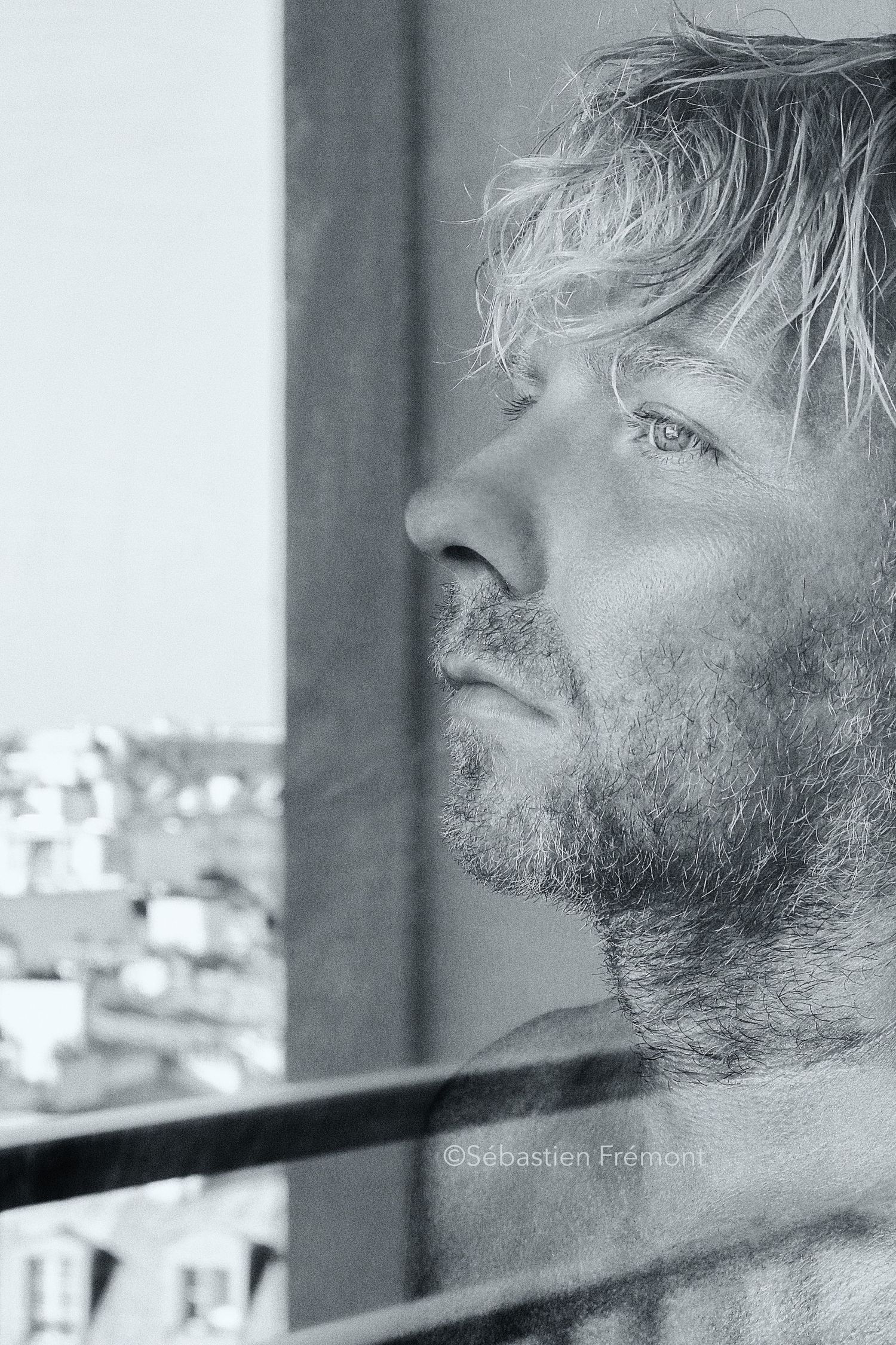 Sébastien Frémont - Art Director - Celebrity & Fashion Photographer - Paris Studio
