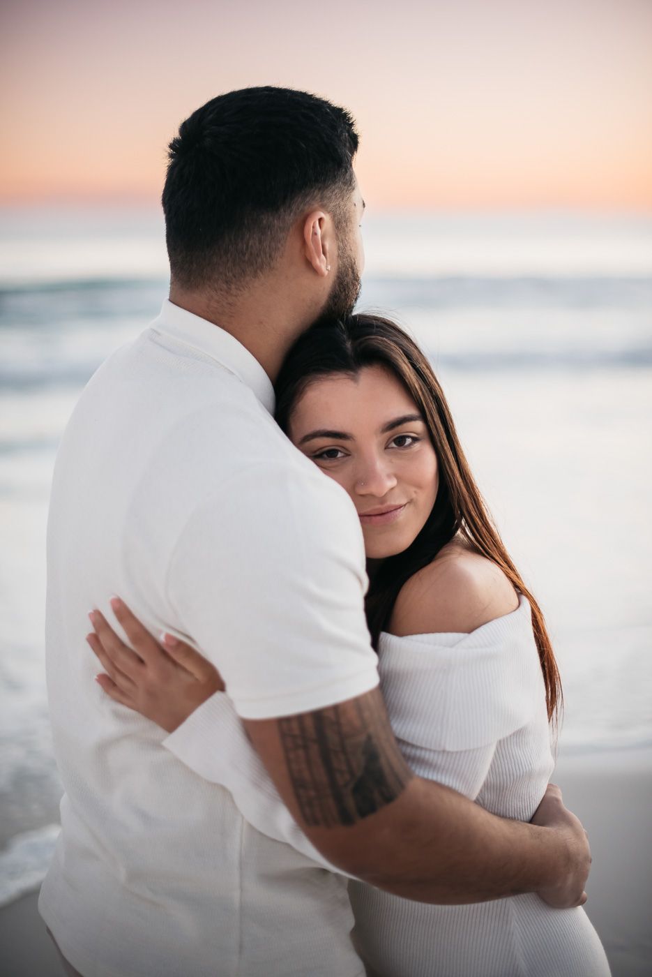 Affordable professional photography service in Destin Florida. Sunset Family Photo posing ideas. Mj photography