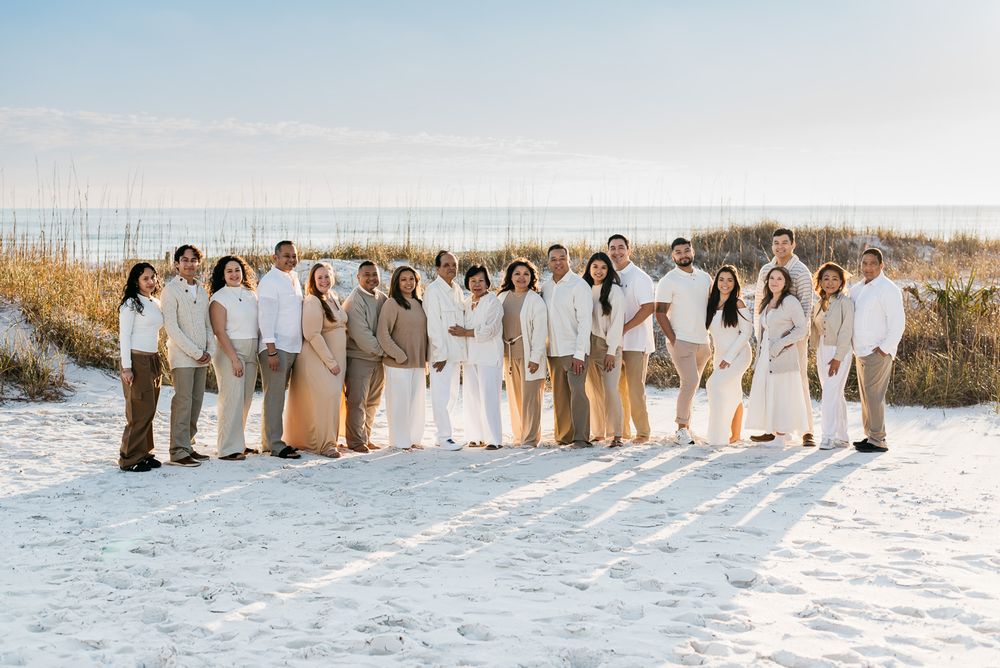 Destin Family photos by MJ photograph. Best Miramar and Fort Walton Beach to visit. Professional photography services in Destin Florida.