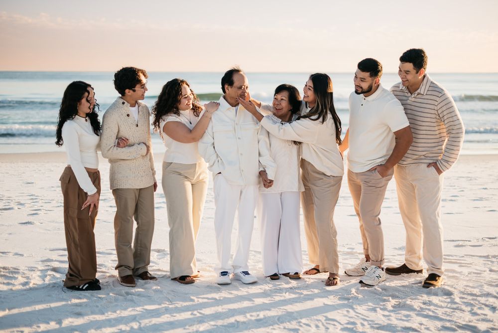 Destin Family photos by MJ photograph. Best Miramar and Fort Walton Beach to visit. Professional photography services in Destin Florida.