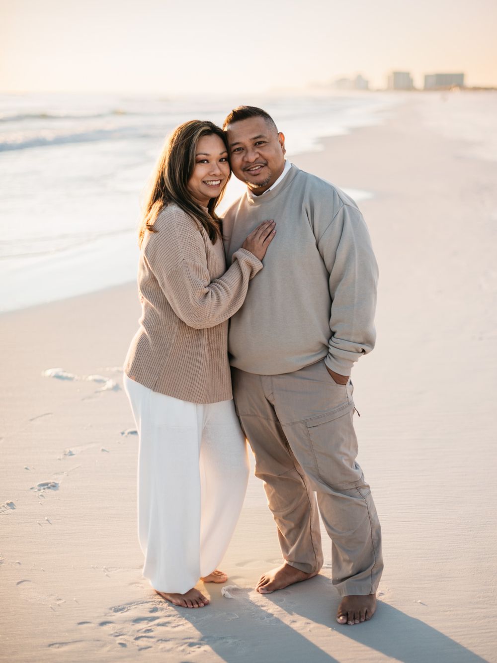 Couples sunset photos by MJ photograph. Best Miramar and Fort Walton Beach to visit. Professional photography services in Destin Florida.