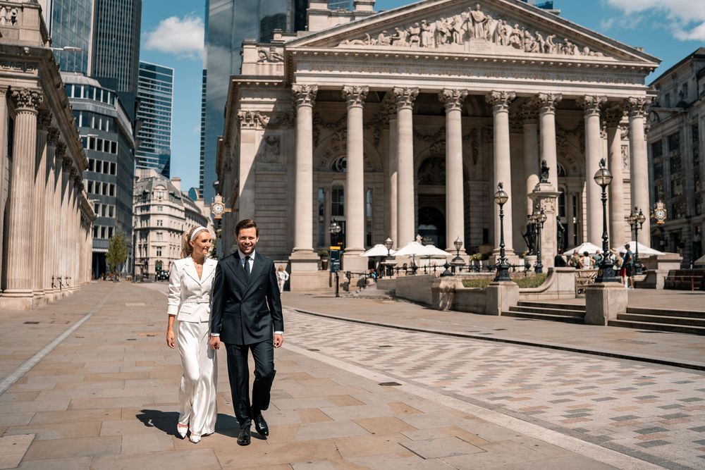 LONDON WEDDING PHOTOGRAPHY THE NED LONDON TOWN HALL WEDDING