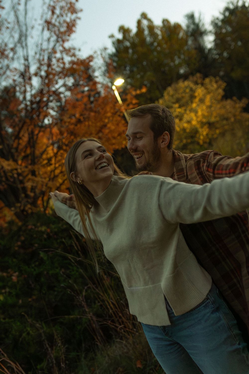 Fall engagement photographer