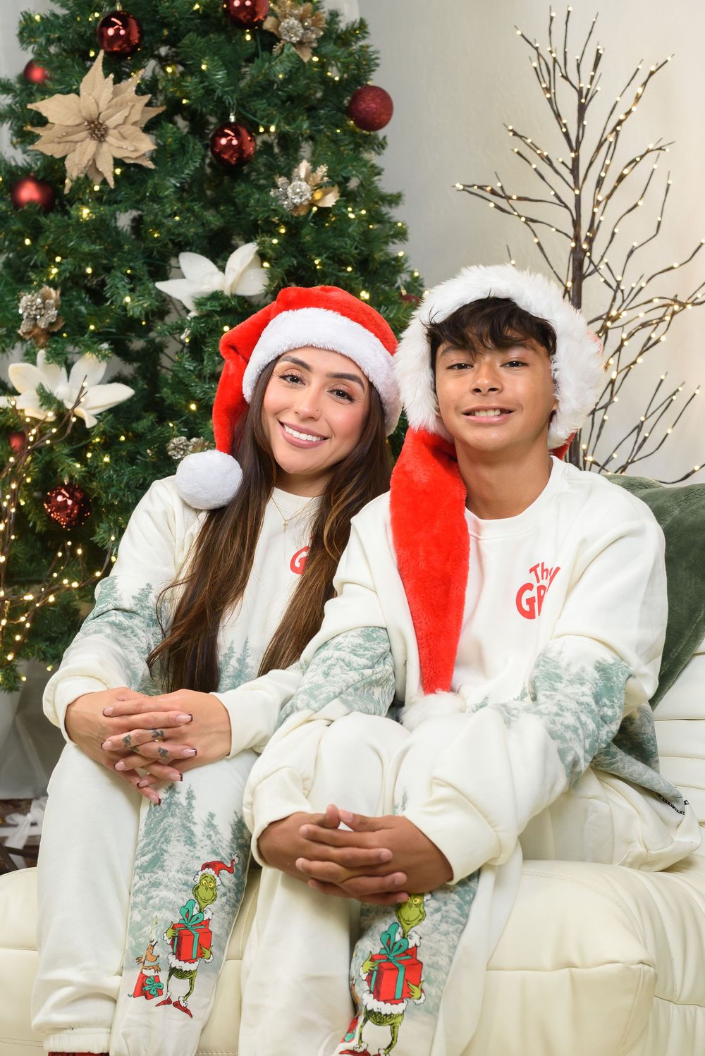 San Diego Christmas photographer capturing festive family portraits