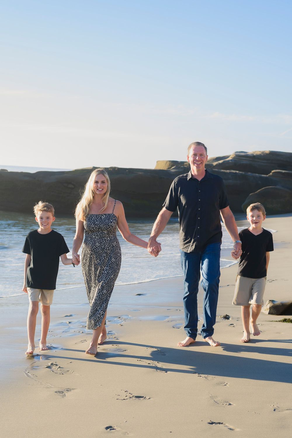 San Diego family photographer capturing natural family moments