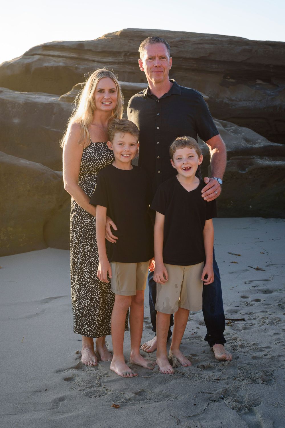 Family photoshoot in San Diego with soft natural light