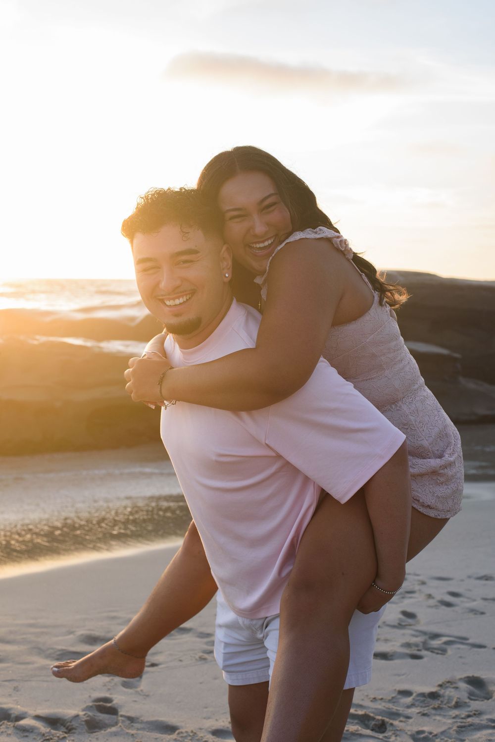 San Diego family photographer capturing natural family moments