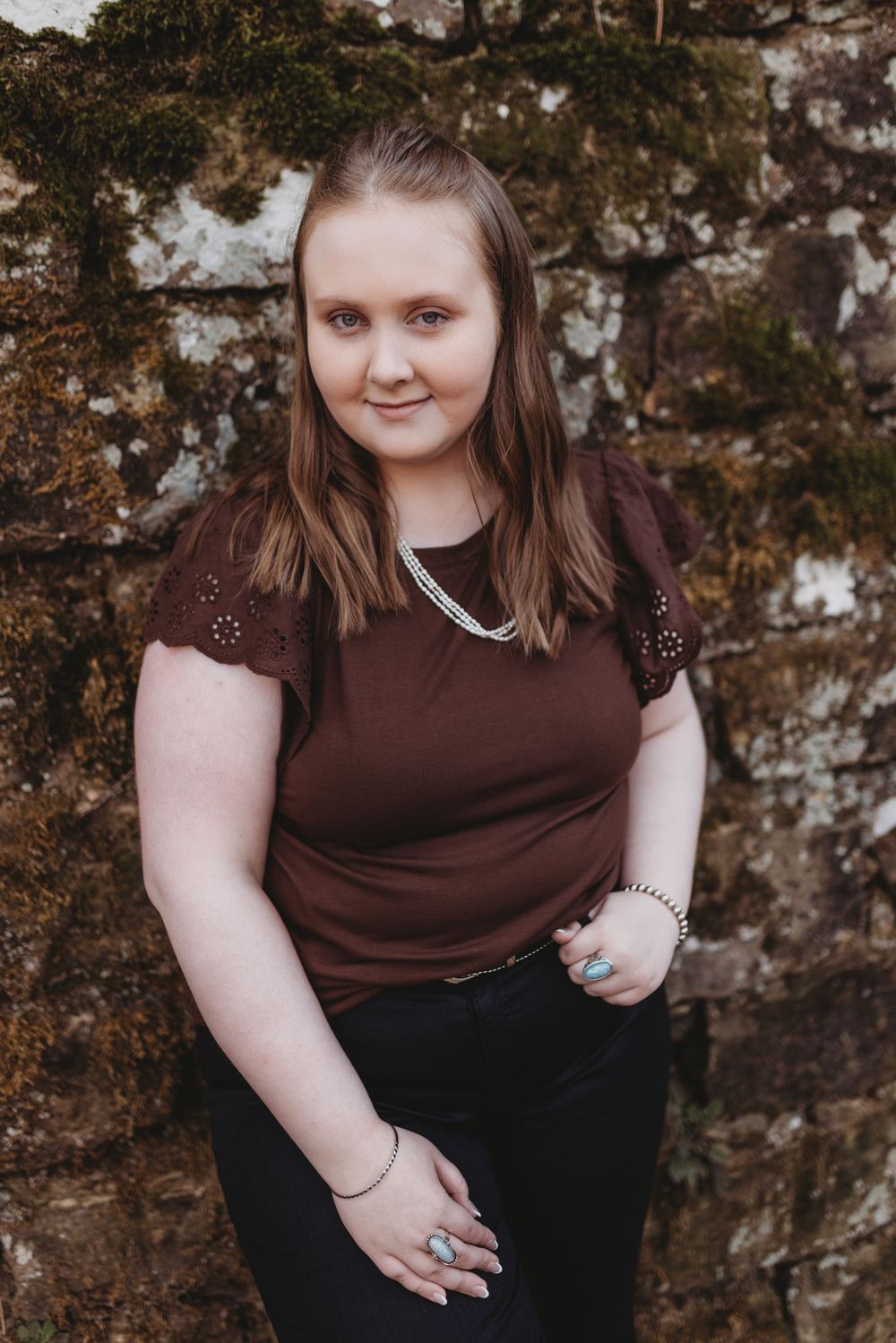 Senior photoshoot in Cullman, Alabama by a North Alabama Photographer. Downtown photoshoot. Field photoshoot in Cullman, Alabama