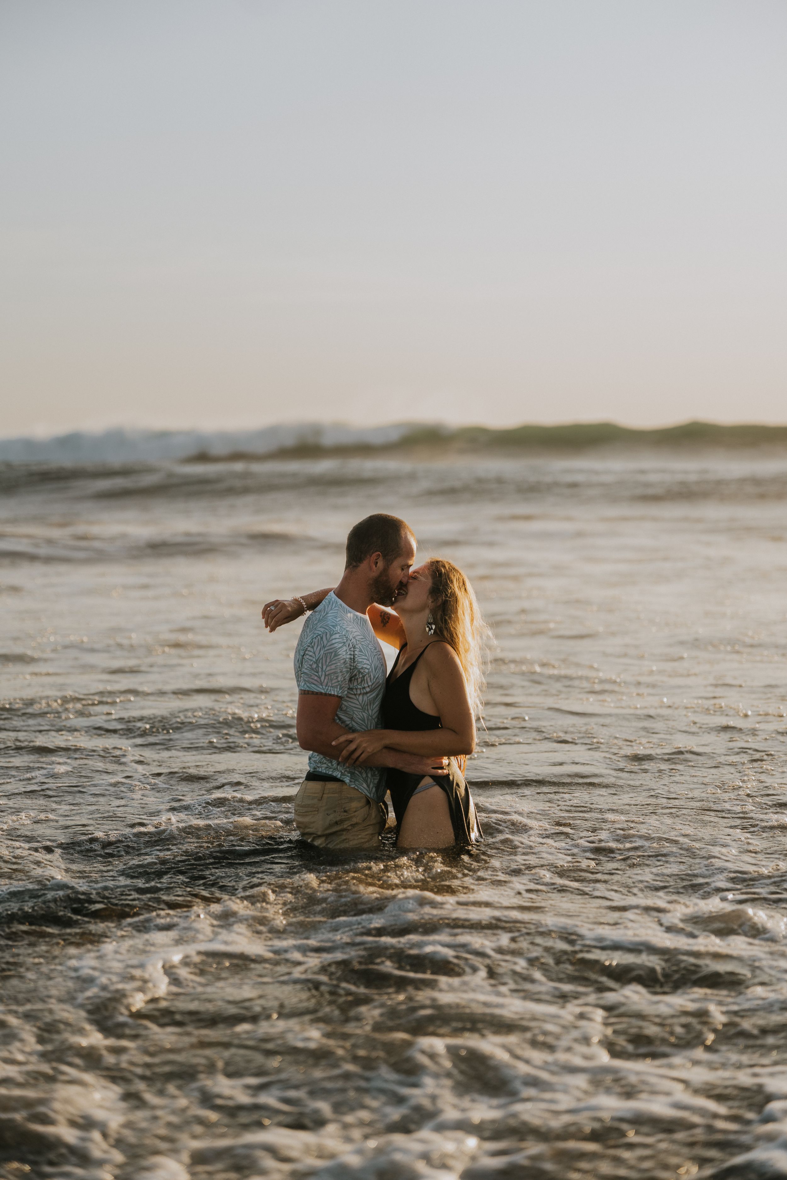 Couple photography services with a romantic beach view