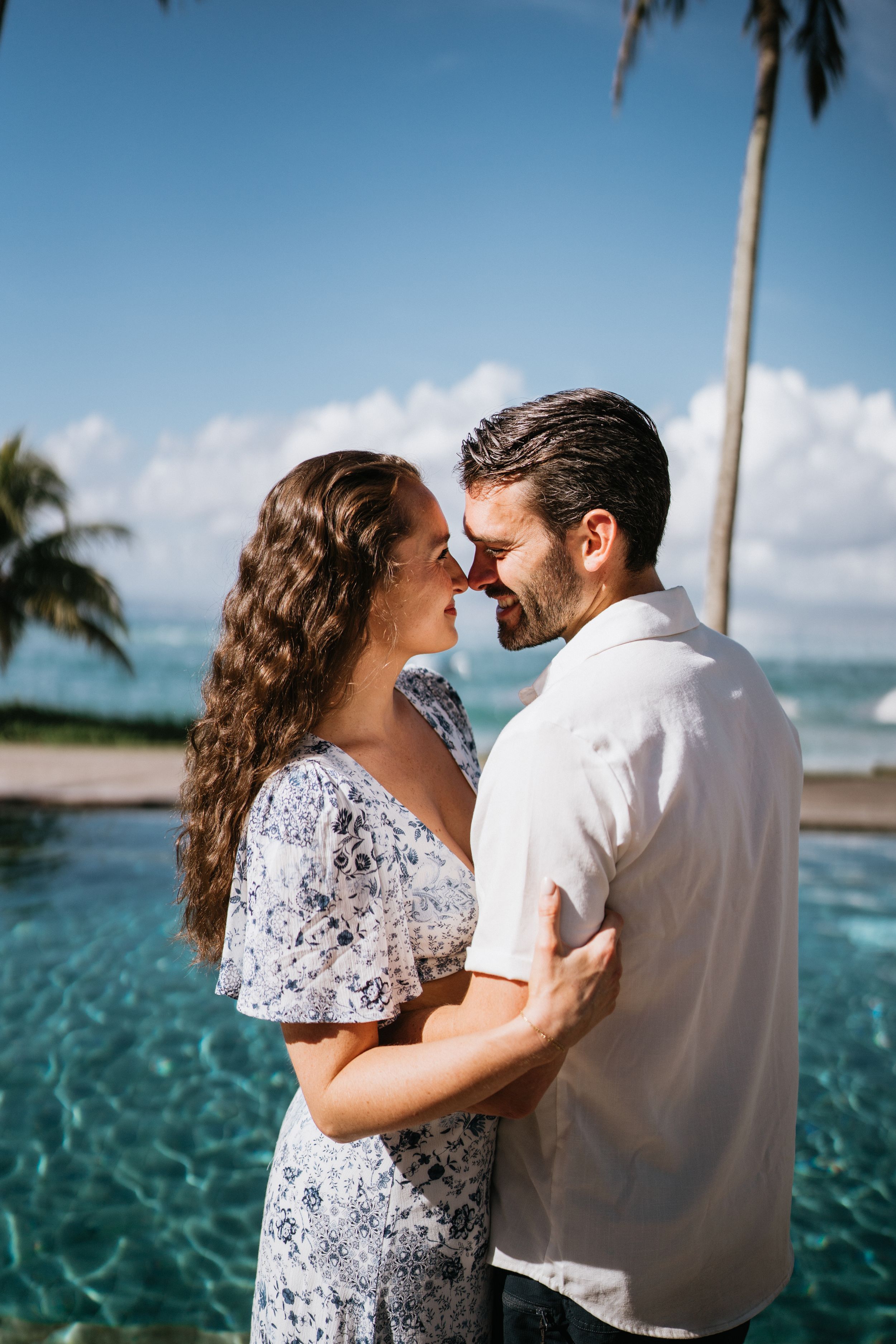 Couple photography services with a romantic beach view