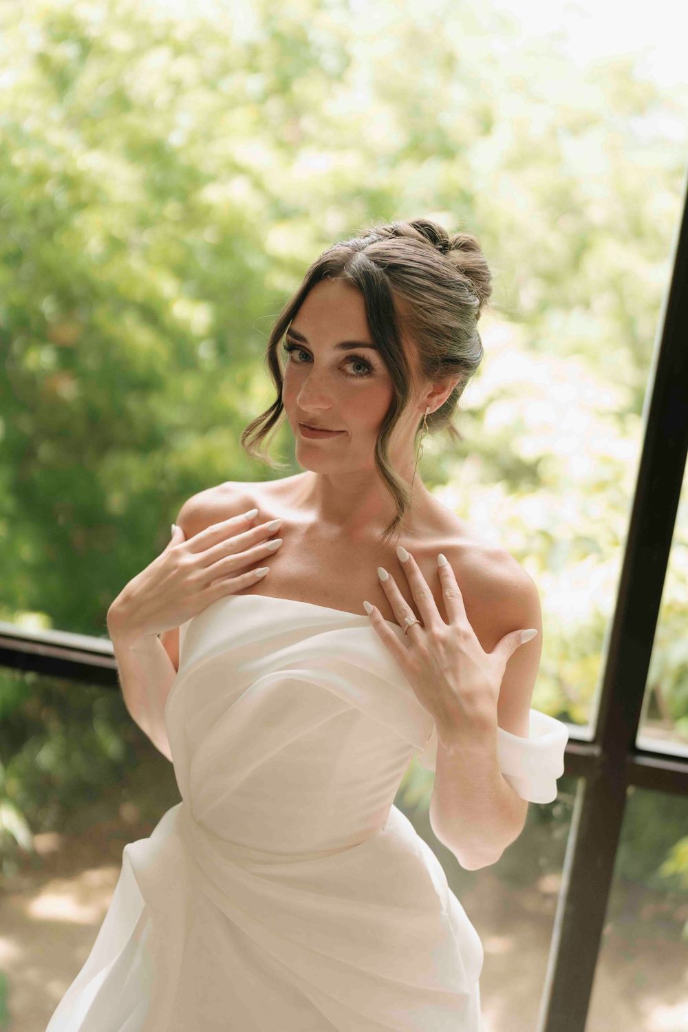 Bridal editorial portraits in an amazing spot in the marriott costa rica