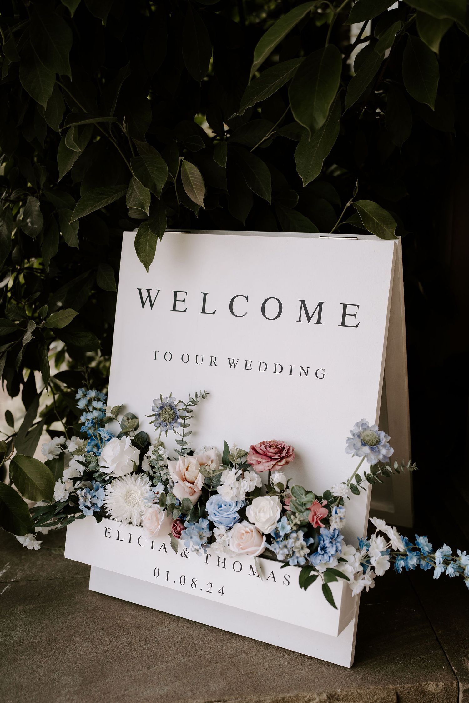 welcome sign at Iscoyd park