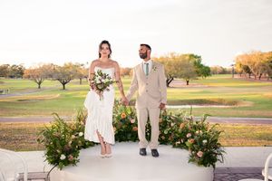 documentary style wedding photography on a golf course in Tampa, Dunedin, Clearwater, St Pete, Naples, West Palm, Florida and Scotland