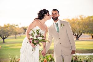 documentary style wedding photography on a golf course in Tampa, Dunedin, Clearwater, St Pete, Naples, West Palm, Florida and Scotland