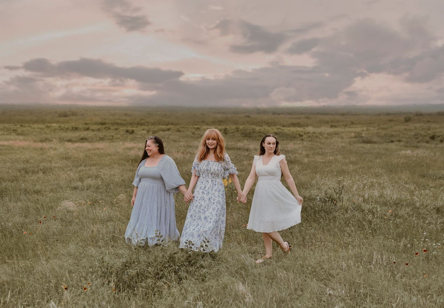 Editorial-style extended family portrait in natural light at Arbor Hills in Plano