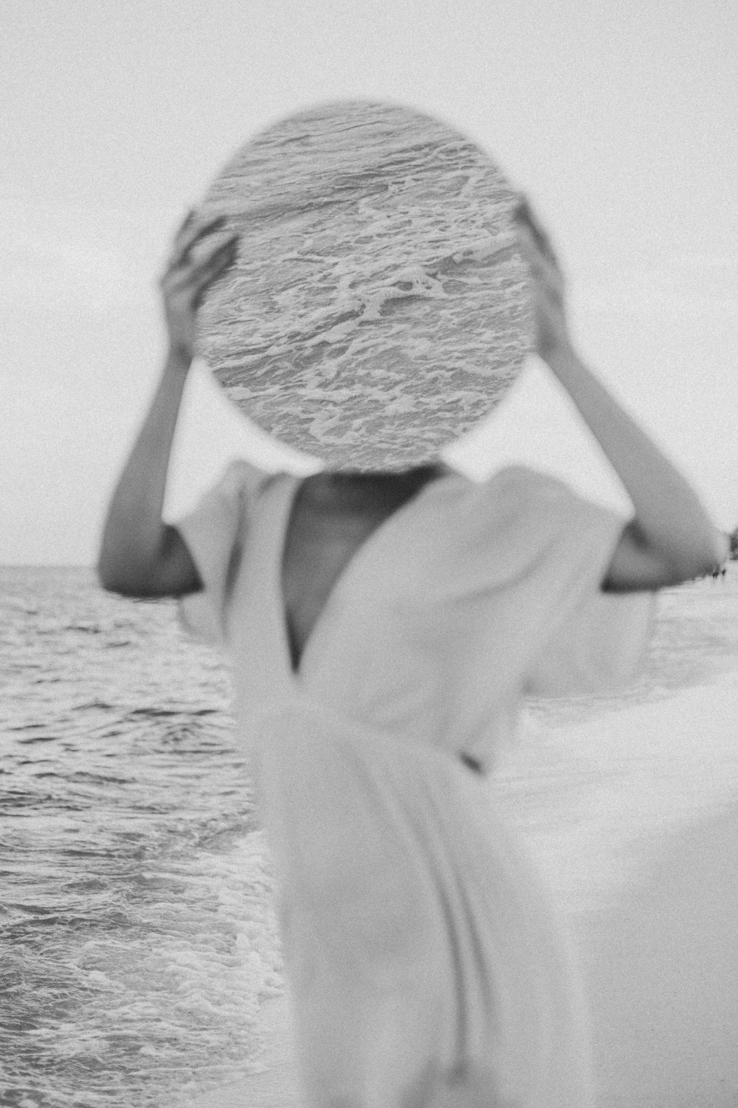 Creative photography with a mirror
Mexico wedding photographer