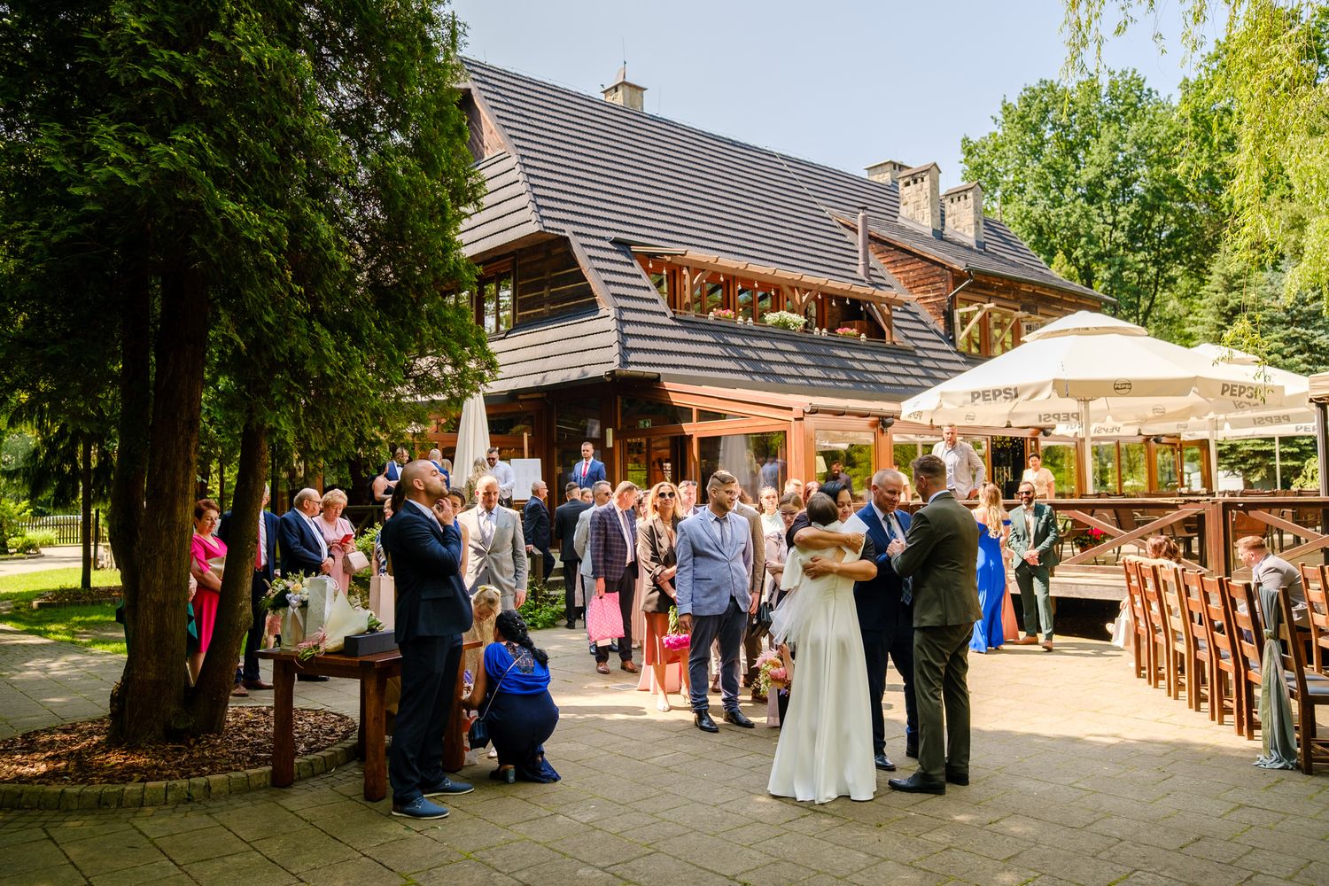 Fotografia weselna Śląsk. Zdjęcia ze ślubu, niepozowane.