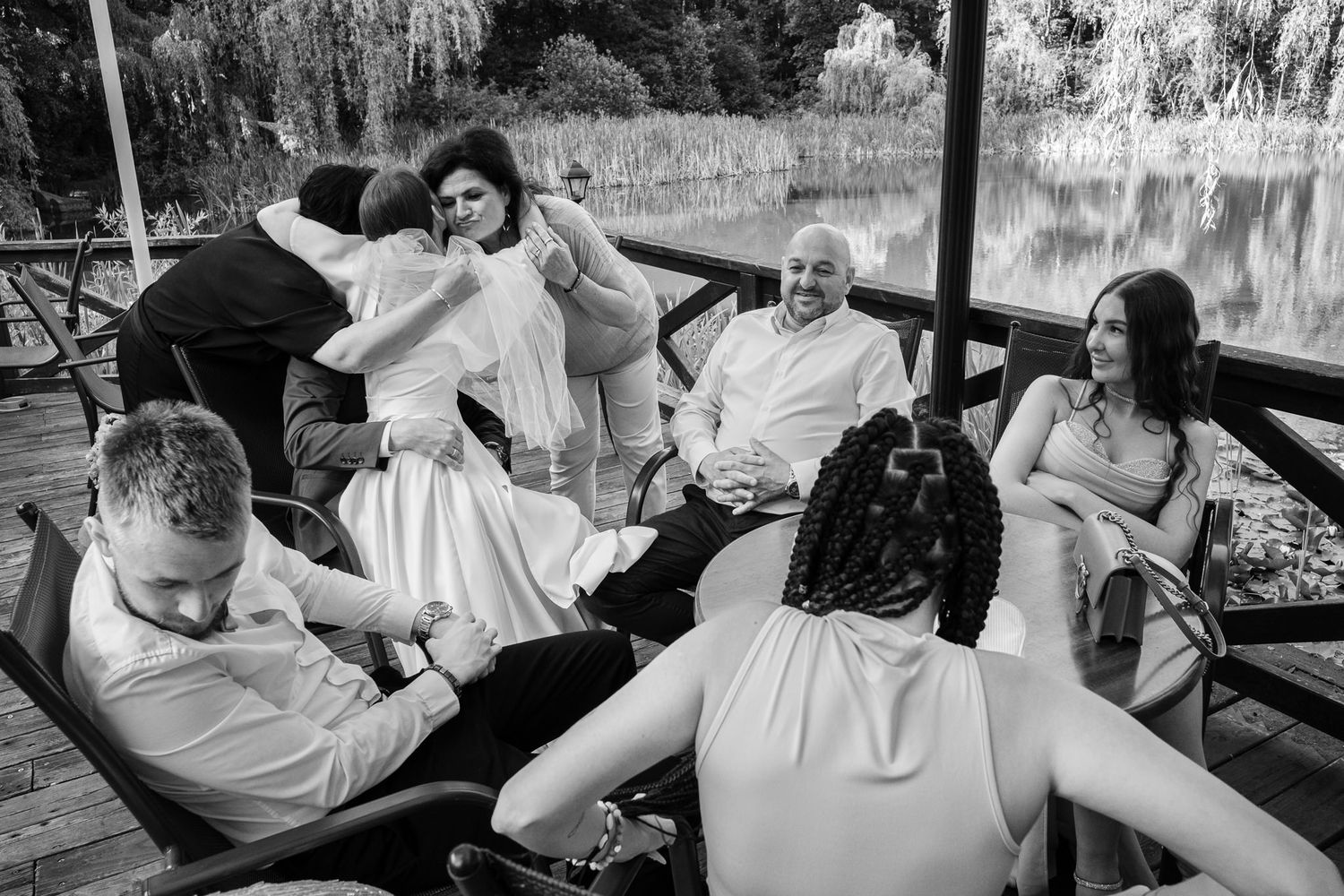 Reportażowa fotografia ślubna bez pozowania.