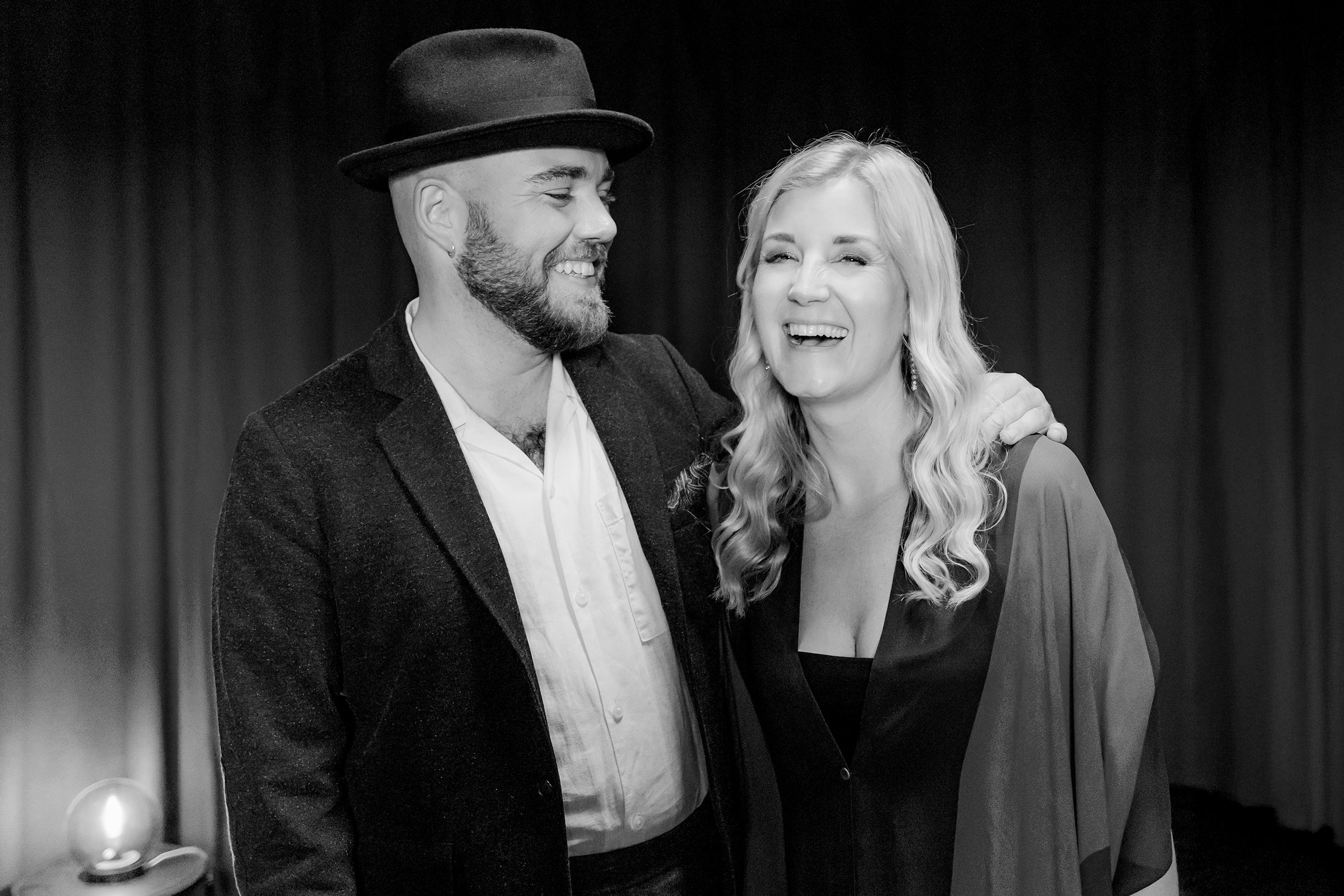 Emmi Christenssons konsert på Borgviks Gård tillsammans med  Jonatan Bengtsson. Fotograf Rebecca Nordin.