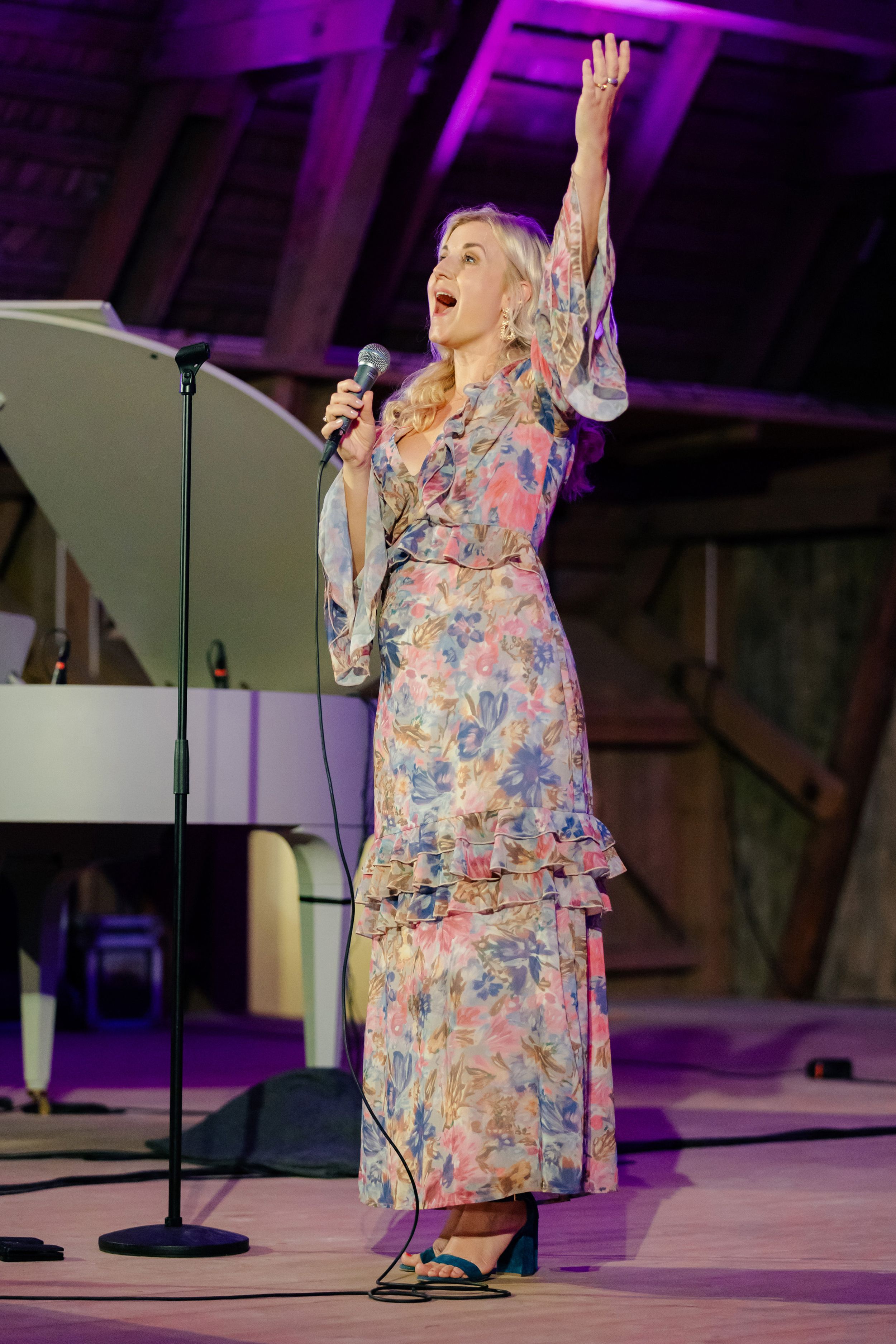 Emmi Christenssons konsert på Borgviks Gård tillsammans med  Jonatan Bengtsson. Fotograf Rebecca Nordin.