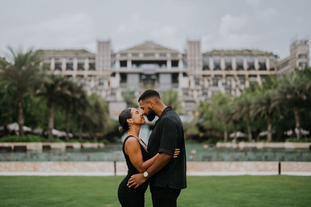 Bali couple photography services at The Apurva Kempinski