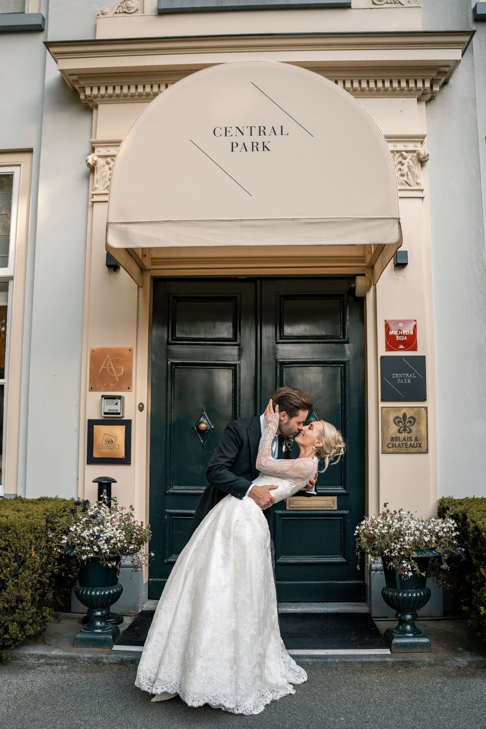 GOLDEN HOUR WEDDING PORTRAITS - NORFOLK LONDON WEDDING PHOTOGRAPHER