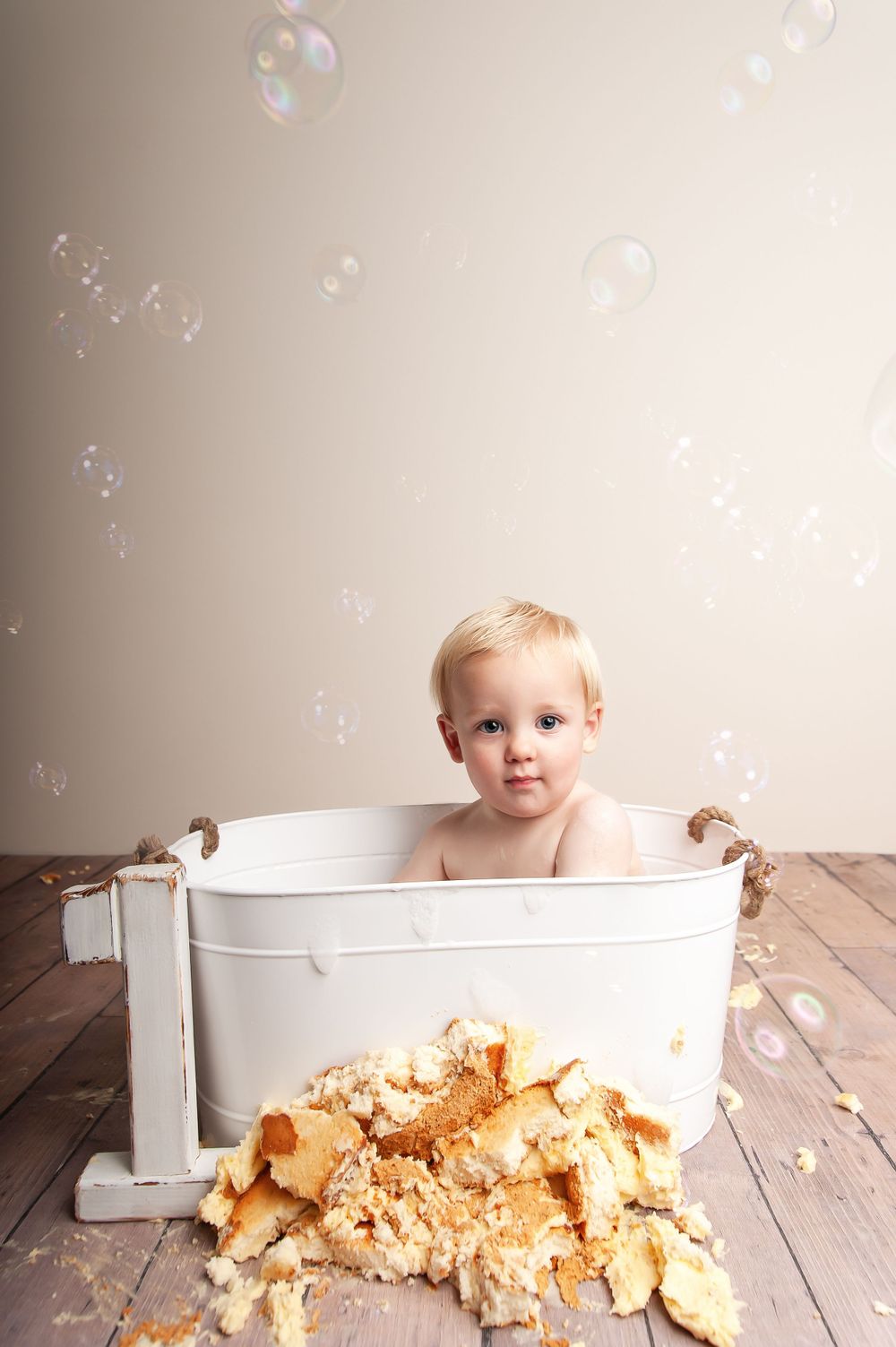 Cake smash photo by kara jade photography