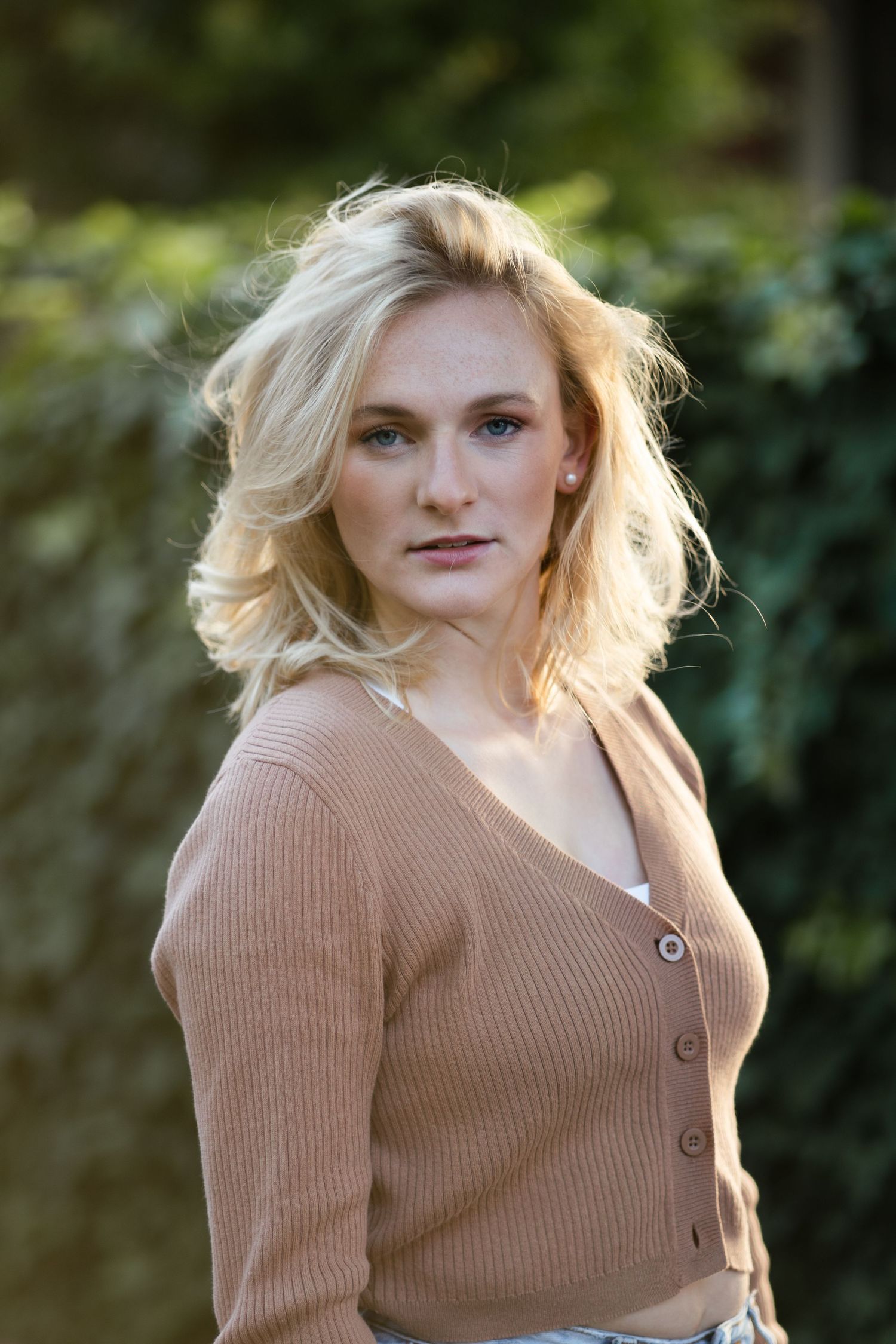 Acting Headshot for Hannah Green