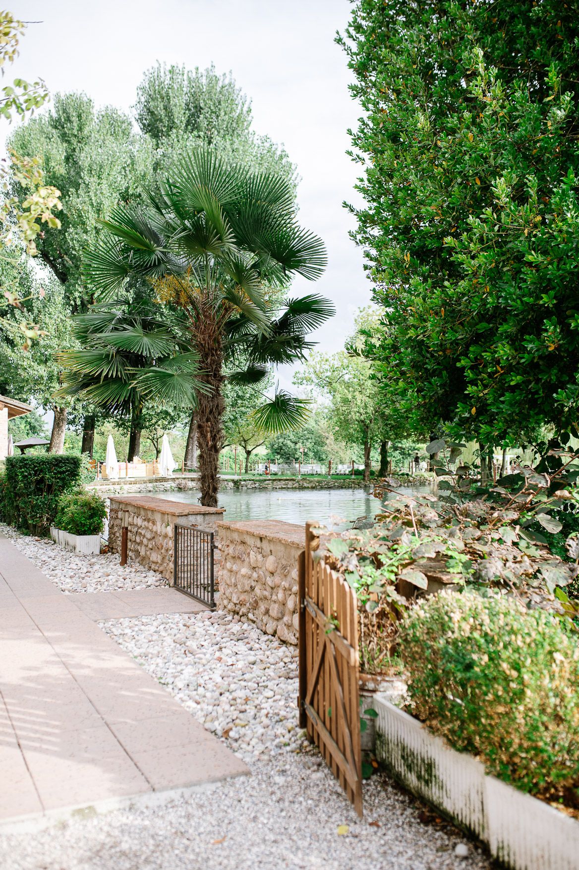Giardino interno Villa dei Mulini, servizio di matrimonio Paolo Castagnedi